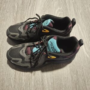 Airmax200 Bordeaux women's size 7.5
